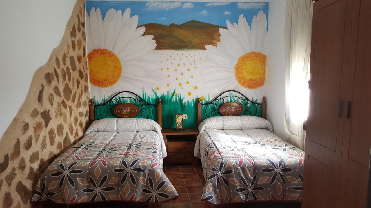 Rincon De Sandra Guest House Monteagudo De Las Salinas Екстериор снимка