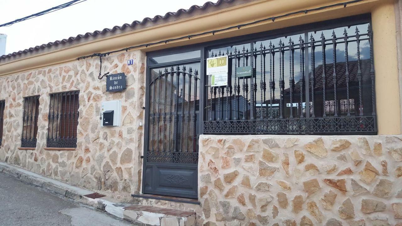 Rincon De Sandra Guest House Monteagudo De Las Salinas Екстериор снимка